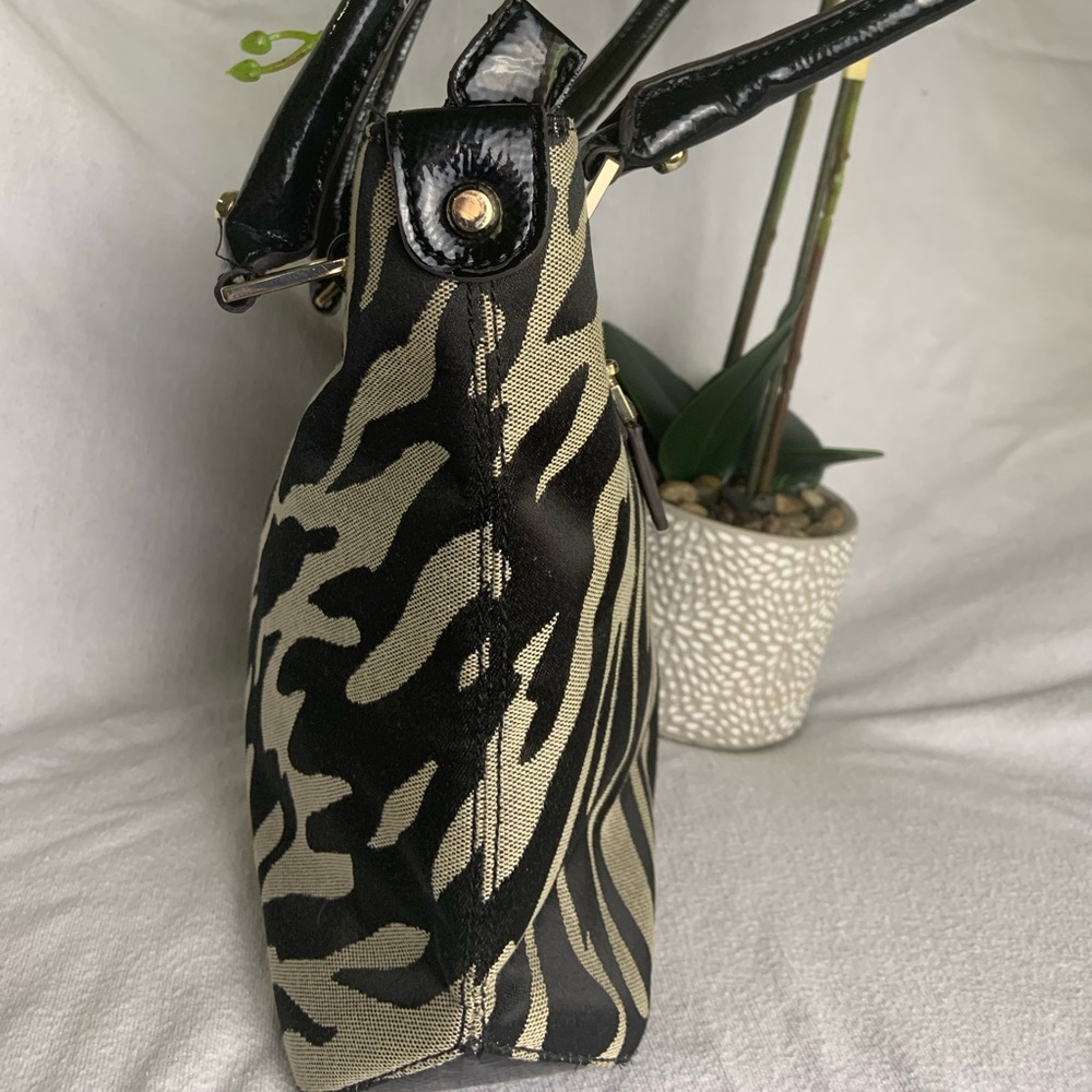 Anne Klein Handbag - Picture 3 of 4